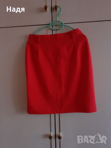 Червена официална пола, снимка 1