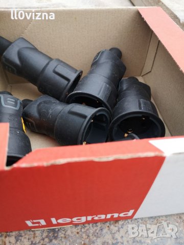 Куплунг - шуко, 250VAC, 16A, гумиран, IP44, влагозащитен, черен, LEGRAND, снимка 5 - Кабели - 39349792