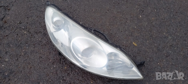 Десен фар Peugeot 407