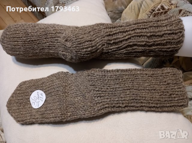 Ръчно плетени чорапи от вълна размер 36, снимка 2 - Дамски чорапи - 39480462