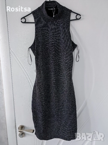 Празнична еластична рокля, снимка 2 - Рокли - 52719995