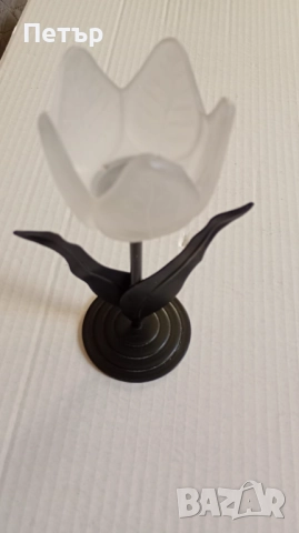 Свещник с форма на лале, снимка 2 - Декорация за дома - 52121127