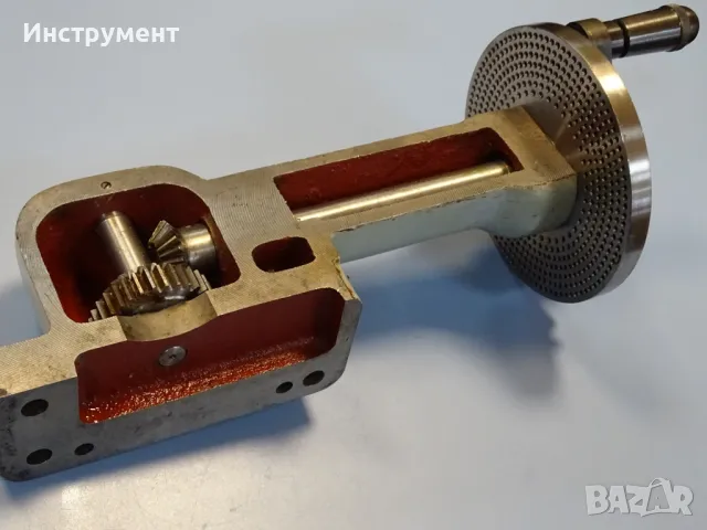 Въртящо-делителен механизъм за фреза TOS Typ POB 32 CSSR, снимка 6 - Резервни части за машини - 49138045