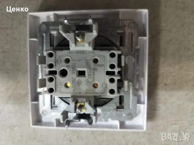 Електрически контакти, ключове и интернет розетки, снимка 2 - Ключове, контакти, щепсели - 50365815