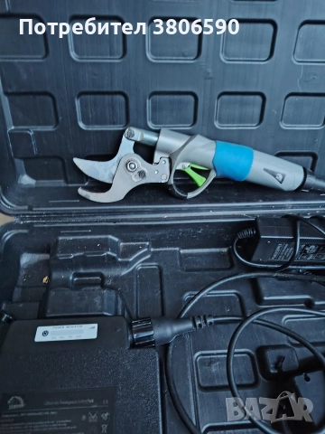 лозарска ножица акумулаторна. издържа 8час работа. , снимка 2 - Градински инструменти - 52903009