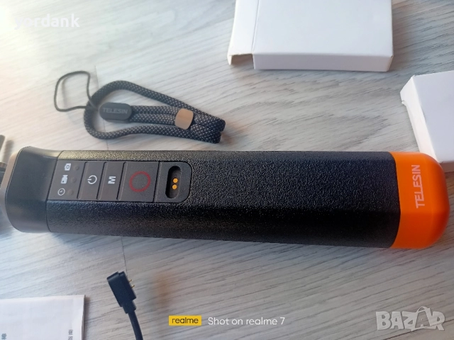 Плаваща дръжка селфи стик с Bluetooth, снимка 3 - Чанти, стативи, аксесоари - 51798573