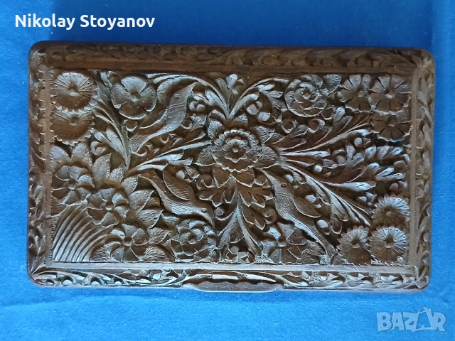 Ръчно гравирана дървена кутия, снимка 2 - Антикварни и старинни предмети - 51626238