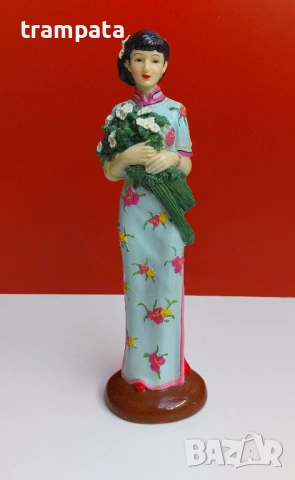 НАЙ ДОБРАТА ОФЕРТА Стара Керамична фигура статуетка 