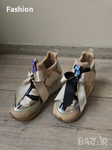 Дамски маратонки \ сникърси на платформа с панделка., снимка 2 - Маратонки - 53093874