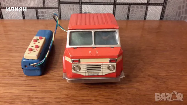 Тенекиено камионче има забележки 