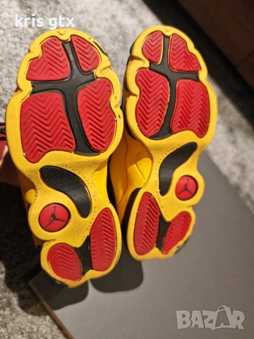 Детски баскетболни маратонки Jordan 13 Retro черно и жълто оригинални, снимка 7 - Детски маратонки - 53484773