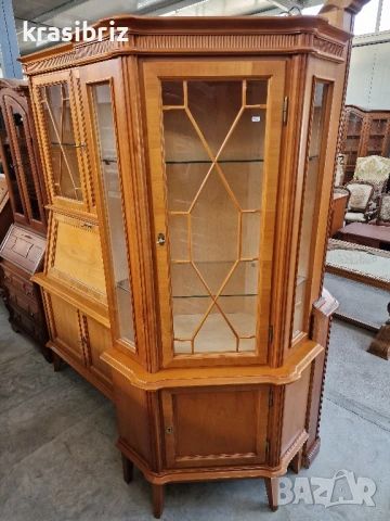 Масивна Ъглова Витрина -внос от Германия! , снимка 2 - Секции и витрини - 50640902