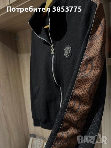 Анцунг Burberry , снимка 3 - Спортни дрехи, екипи - 52542018