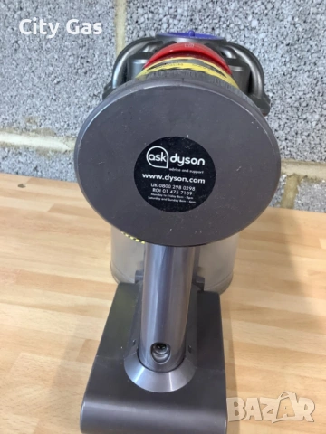 Вертикална прахосмукачка Dyson V7 animal, снимка 3 - Прахосмукачки - 53423179