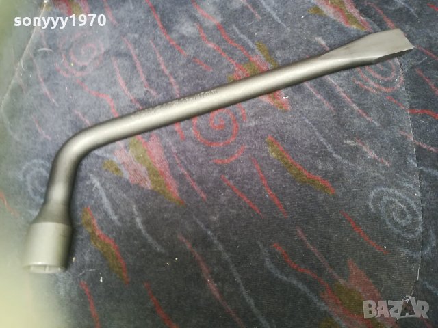 17мм-КЛЮЧ ЗА ГУМИ 1111210955, снимка 8 - Аксесоари и консумативи - 34767392