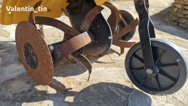 Мотофреза с инвентар, италианска и много запазена , снимка 9 - Градинска техника - 50326237