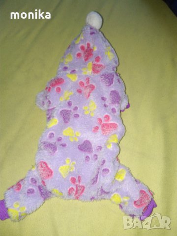 Зимна дрешка - гащеризон за малко Куче