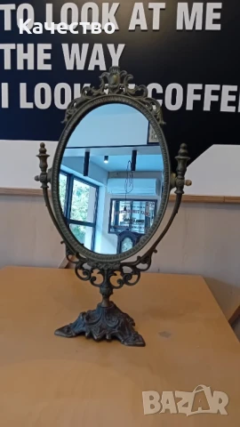 Настолно огледало , снимка 3 - Антикварни и старинни предмети - 51108336