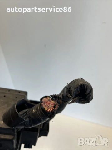 Кутия с предпазители за Jeep Commander 3.0 CRD (2010) 96555J, снимка 2 - Части - 53469568