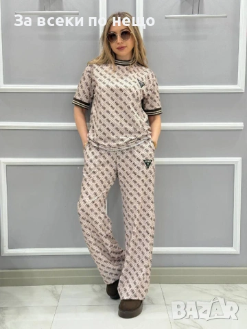 Guess Дамски Спортен Комплект Тениска И Долнище🔝Дамски Спортен Екип Гес Код A1250, снимка 5 - Спортни екипи - 53490324