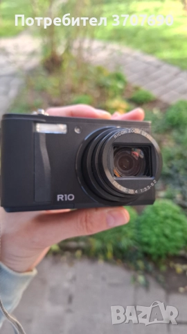 Компактен дигитален фотоапарат RICOH R10