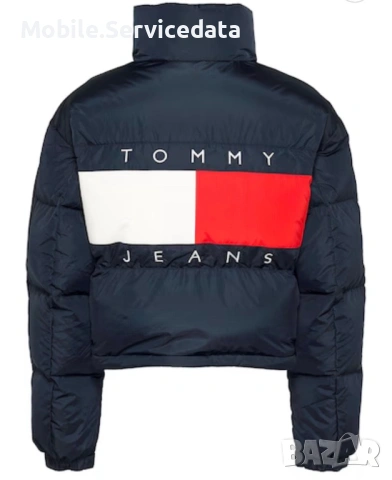 Оригинално дамско зимно яке Tommy Jeans – 5XL – чисто ново с етикети – червено/бяло/син принт, снимка 2 - Якета - 53426549