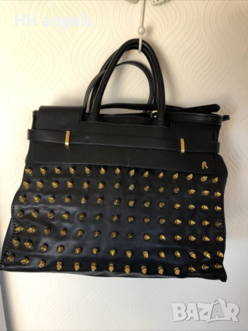 Replay черна чанта със златисти шипове, снимка 5 - Чанти - 52353320