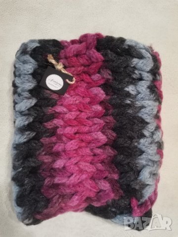 Ръчно Плетен Шал - Яка - Розово-черен, снимка 4 - Шалове - 43356569