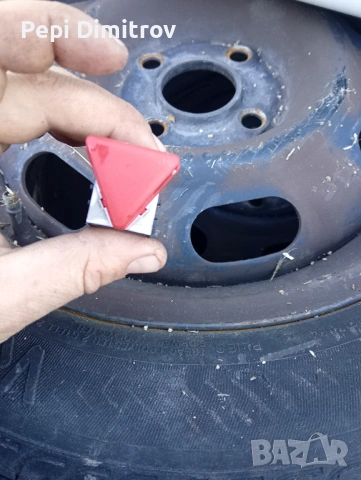 Volkswagen Golf 2003 аварийни светлини копче ,бутон  110953509,, снимка 3 - Части - 53112251