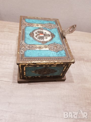 Стара метална кутия, снимка 4 - Колекции - 35154129