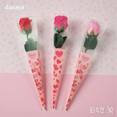 6373 Изкуствена роза в подаръчна кутия, 29 см, снимка 4 - Изкуствени цветя - 53302605