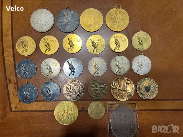 25 броя медали , снимка 2 - Антикварни и старинни предмети - 53422826