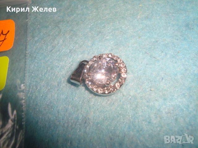 КРИСТАЛНО КРАСИВО СРЕБРИСТО МЕДАЛЬОНЧЕ ФАСЕТ ЦИРКОН 17107, снимка 4 - Колиета, медальони, синджири - 35653659