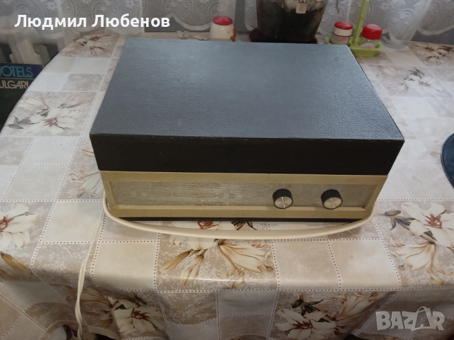 Грамофон RFT Ziphona Apart 306 с вграден усилвател и говорител, снимка 6 - Грамофони - 44881681