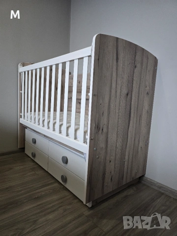 Бебешка кошара / легло с подвижна решетка на три нива в цвят- северен дъб+бял, снимка 6 - Бебешки легла и матраци - 53226703