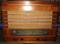 Старо радио "TESLA Dominant" купувам, и части от него, мрежов трансформатор, шаси, говорител , снимка 1 - Други - 40734070