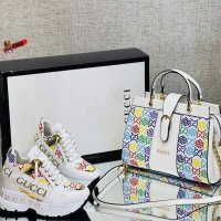 Дамска чанта и спортни обувки Gucci код 84, снимка 1 - Дамски ежедневни обувки - 33609671
