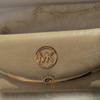 Дамска малка чанта Michael Kors, снимка 1 - Чанти - 43349947