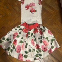 Костюм на бранда Petite Fleur 134 размер, снимка 1 - Детски комплекти - 43170601