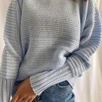 Дамски пуловер, снимка 1 - Блузи с дълъг ръкав и пуловери - 38294449