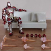 Iron Man фигура, снимка 1 - Колекции - 43923756