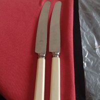 Два стари ножа за ресторант производство Шефийлд Англия перфектно състояние за КОЛЕКЦИОНЕРИ 42767, снимка 1 - Други ценни предмети - 43817013