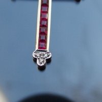 Кръст злато 18к рубини диаманти, снимка 4 - Колиета, медальони, синджири - 32567514
