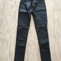 Нов НМ черен панталон р.158, снимка 1 - Детски панталони и дънки - 38074174