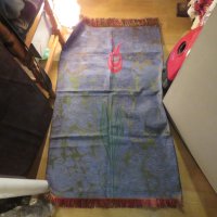 турско молитвено килимче, килимче за молитва за Намаз тъмносив фон с червено лале , снимка 1 - Антикварни и старинни предмети - 43170122