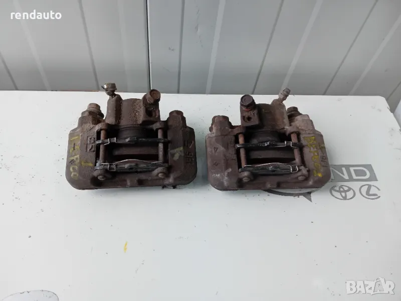 Задни спирачни апарати Toyota corolla verso 1 3zz 2001-2003, снимка 1