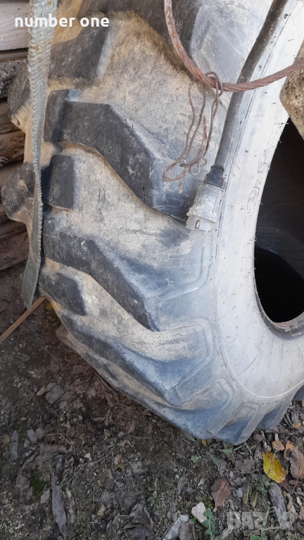 Гума 18.4-26, снимка 1