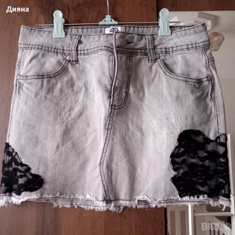 Дънкова пола с дантела, снимка 1