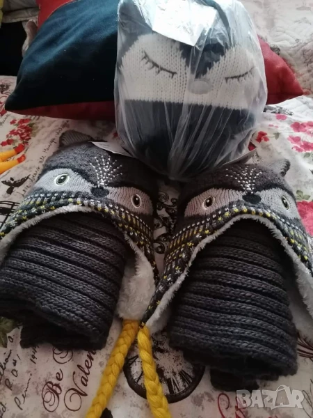 Комплект за момчета Шапка и шал , снимка 1