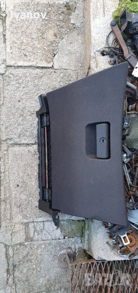 Жабка за бмв е46 bmw e46 glovebox, снимка 1